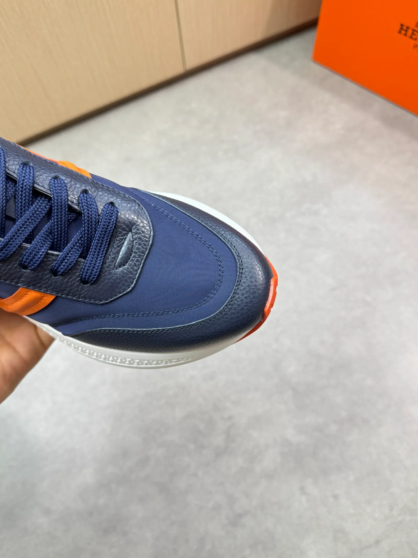 [HERMES] Hermès men's shoes 💰520💰 - high-end quality original items 🔍🔍🔍 casual sports shoes - upper: 🔝 pebbled calfskin, brand high mercerized canvas, body sewn with brand ´H´ totem, tongue brand logo cloth label - lining: water-dyed cowhide -Outsole: Ultra-light T men's shoes 💰U foam·rubber; two-color molded outsole -Ultra-high quality control·Fine workmanship: highlighted (high-end·luxury·grade) -Size: 39-44 (38, 45, can be customized)